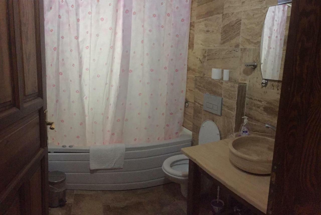 Arnovalley Hotel อูร์กุบ ภายนอก รูปภาพ