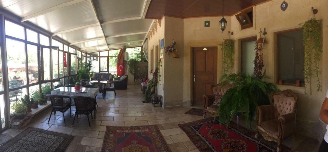 Arnovalley Hotel อูร์กุบ ภายนอก รูปภาพ